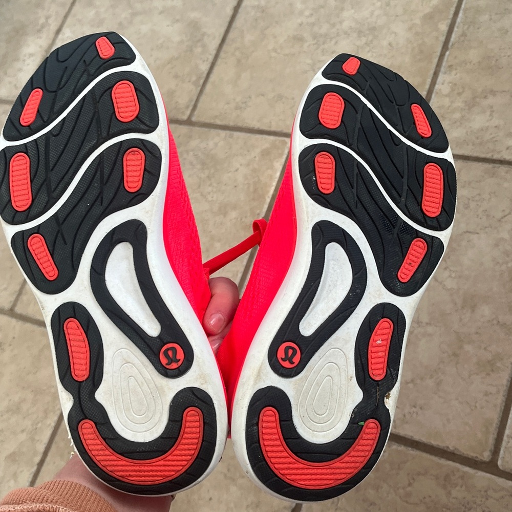 Lululemon Athletics Charge Bright tennis shoes - Picture 3 of 5